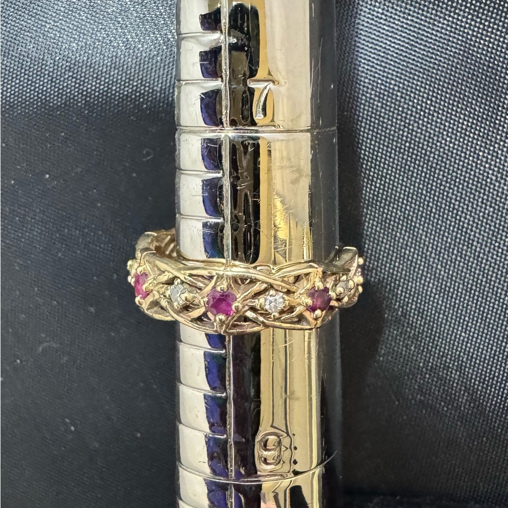 14K gold Diamond/ruby eternity band ring. - Picture 4 of 5